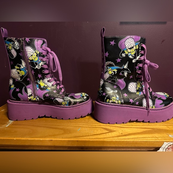 Dolls Kill Shoes - Dolls Kill Mojo Jojo Boots